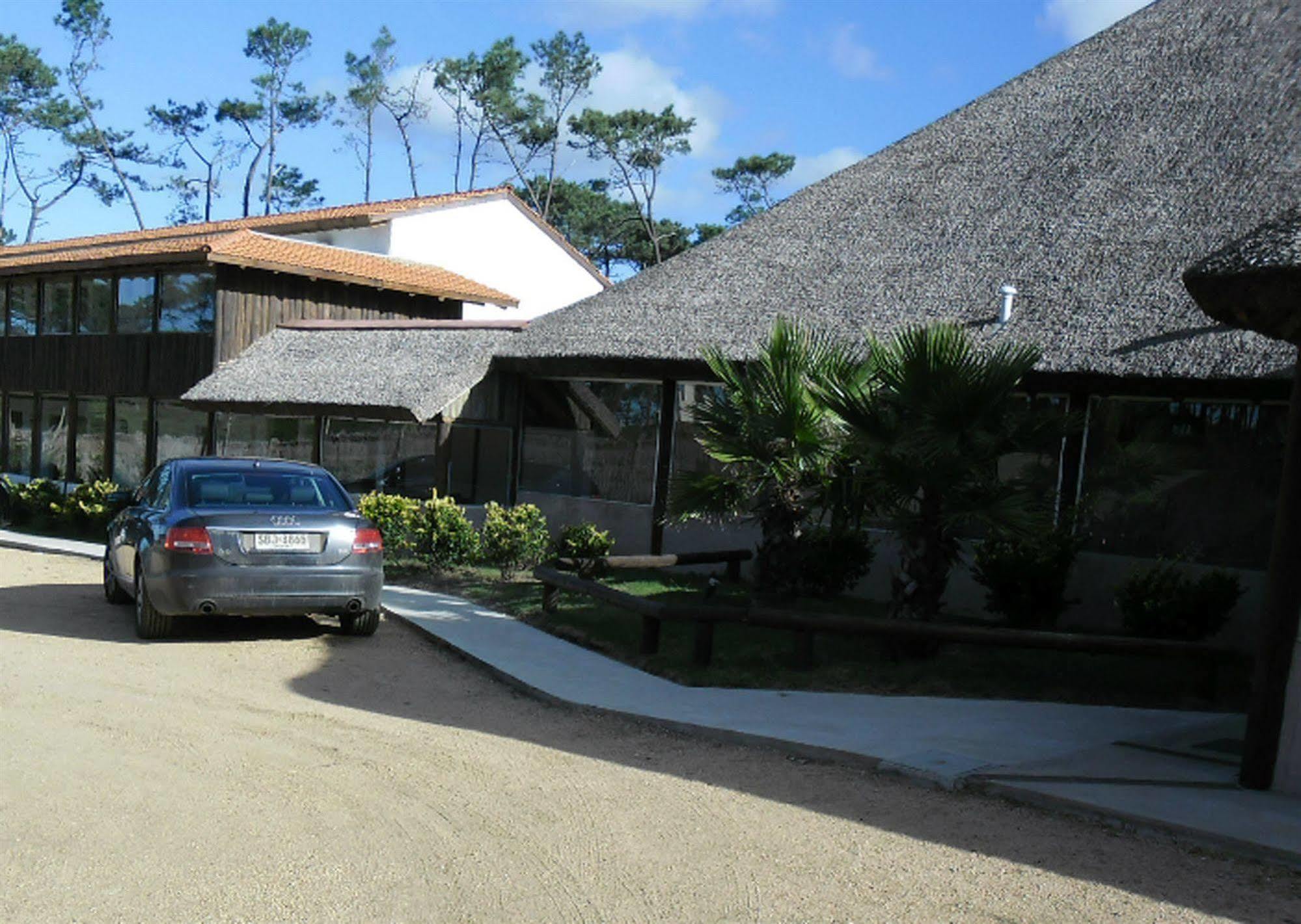 Punta Del Este Arenas Hotel Chihuahua Exterior photo